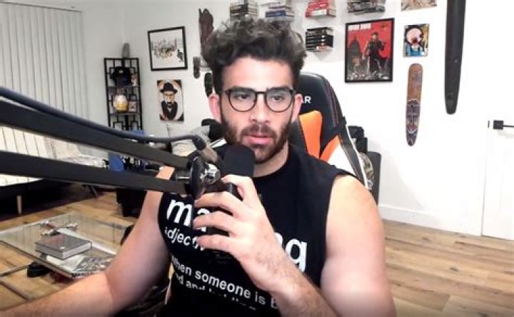 Twitch: Hasanabi Age, Height and Wiki: How old tall is Hasan Piker?